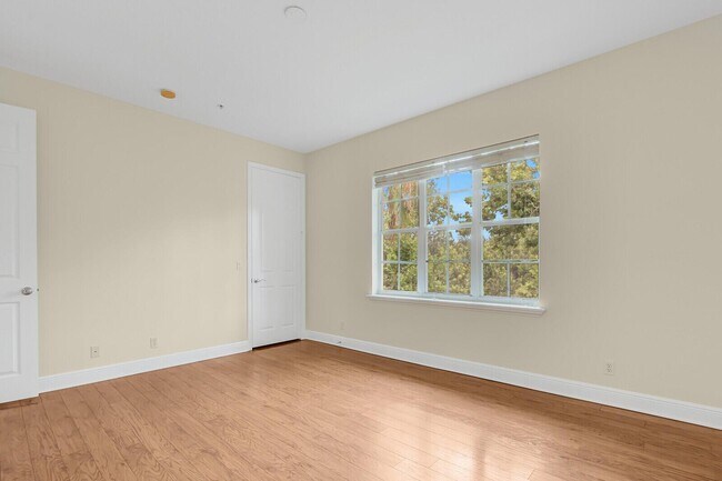 Building Photo - 119 Osceola Ln