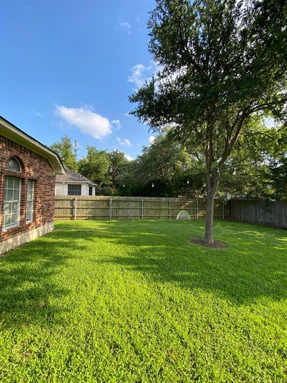 Building Photo - 2623 Goldfinch Dr