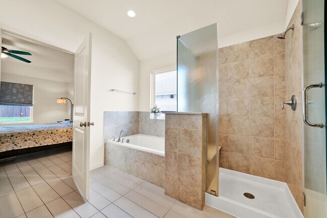 Building Photo - 2503 Hagerman Ct