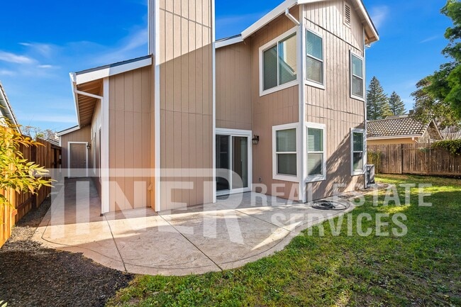 Building Photo - 5626 Bolton Way