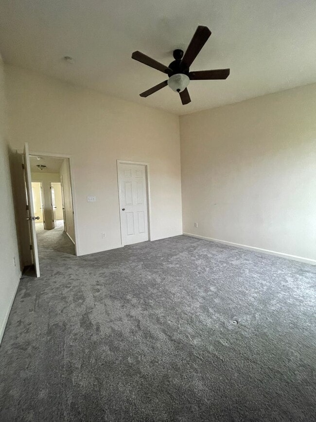 Building Photo - 2018 Creekstone Dr