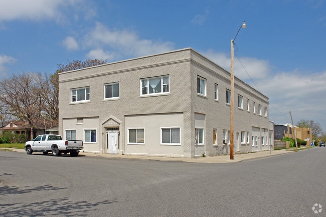 Primary Photo - Smith Apartments