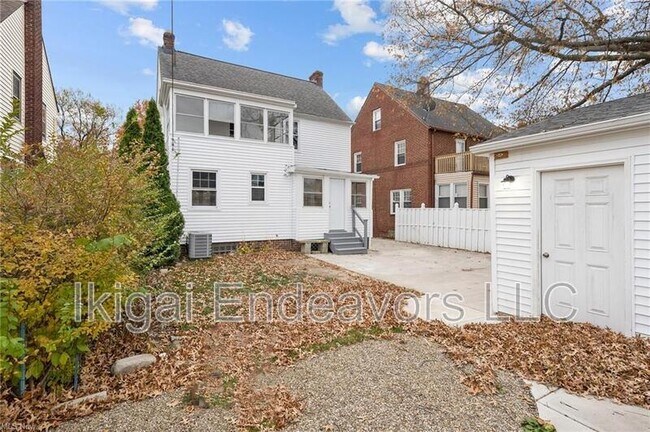 Building Photo - 3613 Cummings Rd