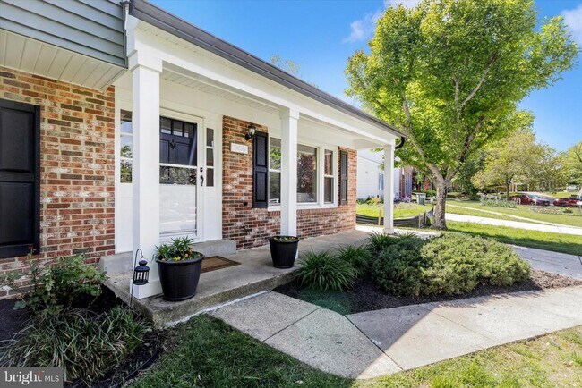 Building Photo - 3004 Peebles Ct