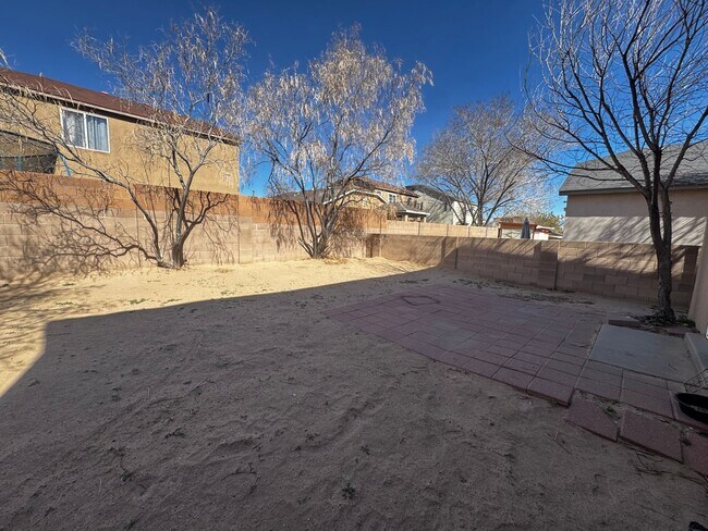 Building Photo - Must see this Beautiful Home.