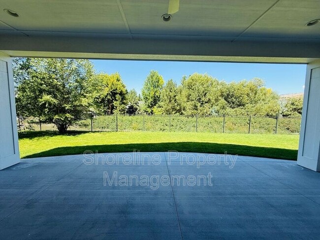 Building Photo - 4014 W Farm View Dr