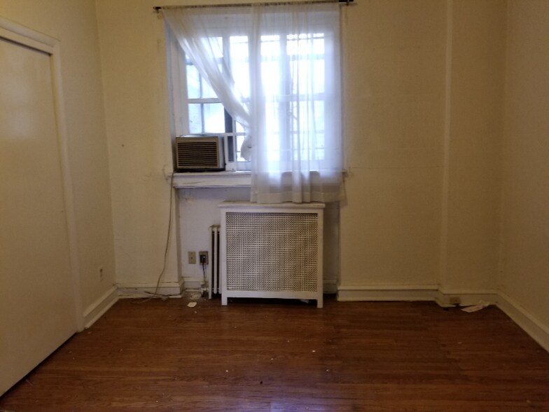 Building Photo - 1123 Spruce St