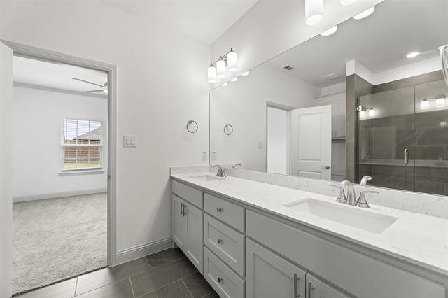 Building Photo - 658 Parkside Dr