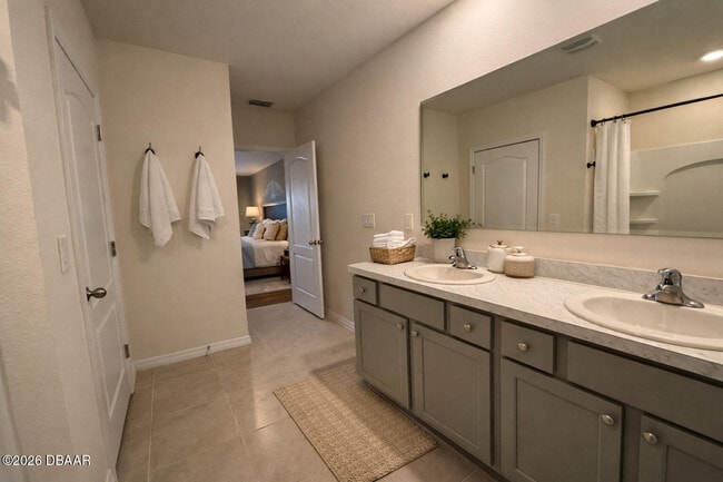 Building Photo - 208 Old Mill Pond Rd