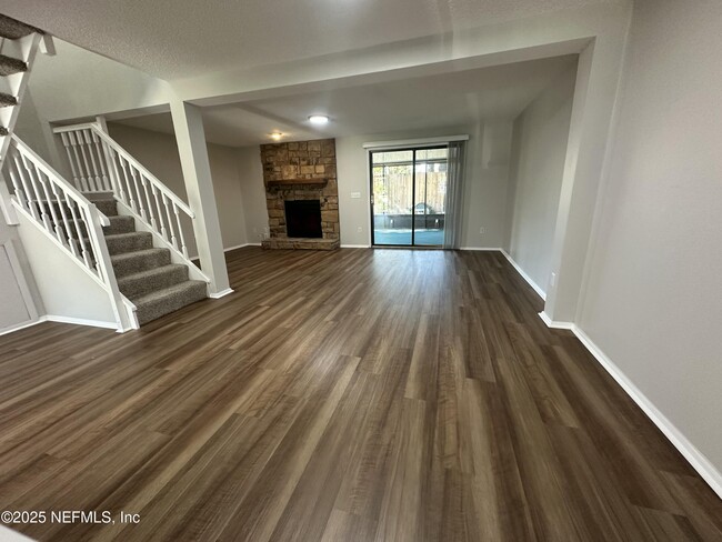 Building Photo - 7042 Prestwick Cir S