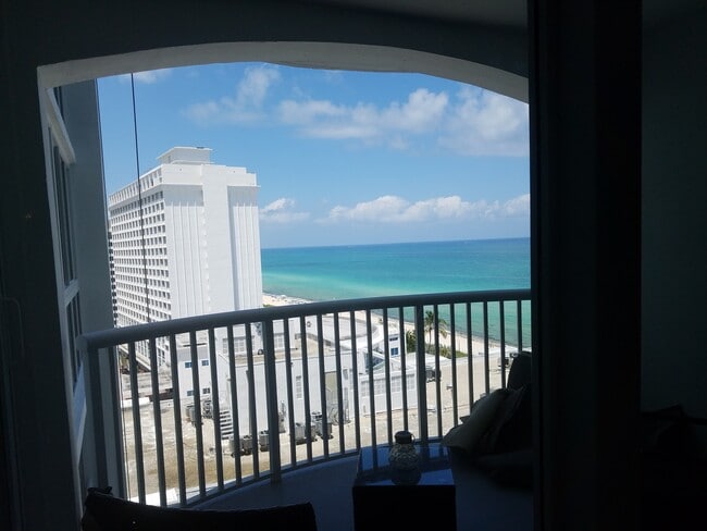 balcony - 5401 Collins Ave