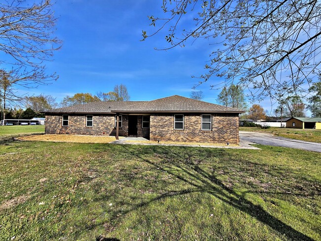 Building Photo - HOUSE FOR RENT - PRICEVILLE