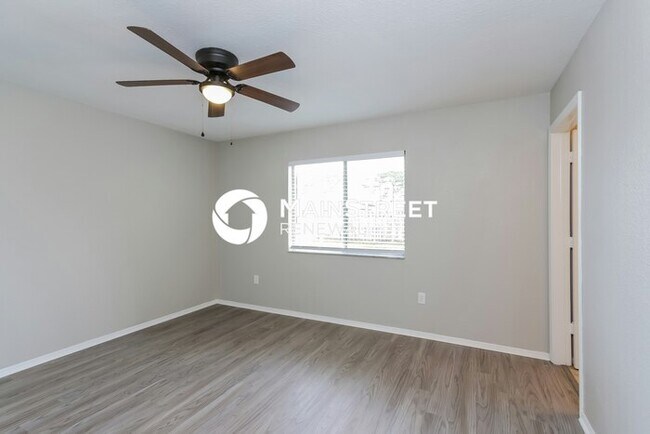 Building Photo - 3 Bedroom Pet-Friendly Home in North Port, FL with Main Street Renewal