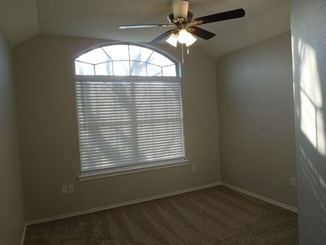 Building Photo - Cute One Story Home in Round Rock