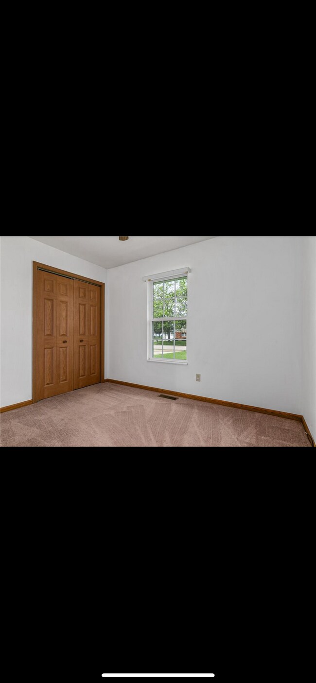 Building Photo - 14103 Southwind Dr