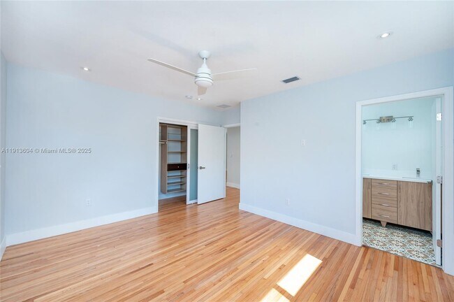 Building Photo - 636 Malaga Ave