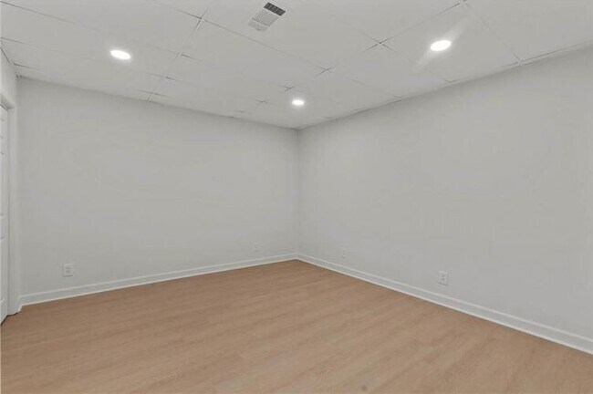 Building Photo - 5425 Hoylake Ct