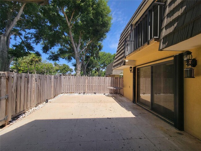 Building Photo - 3227 32nd Way
