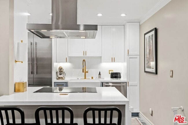 Building Photo - 960 Larrabee St