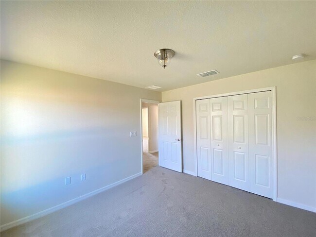 Building Photo - 361 Marion Oaks Manor