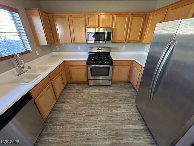 Building Photo - 9844 Via Delores Ave