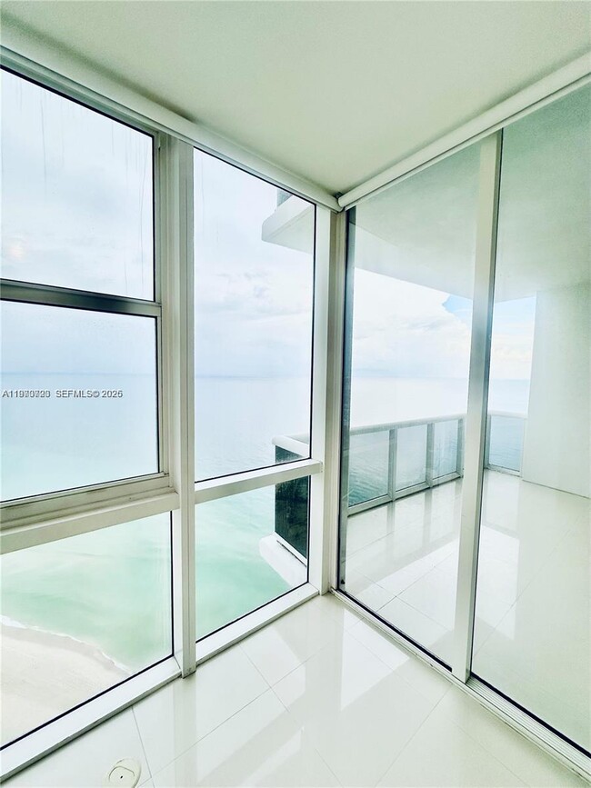 Building Photo - 18201 Collins Ave