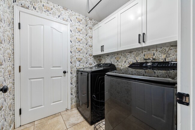 Building Photo - 836 Coiner Ct