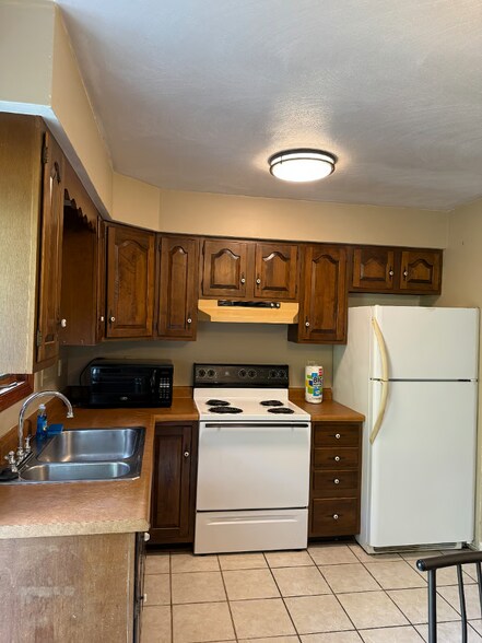 Building Photo - 0 Spanish Manor