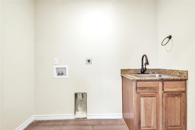 Building Photo - 109 Calvin Smith Ln.