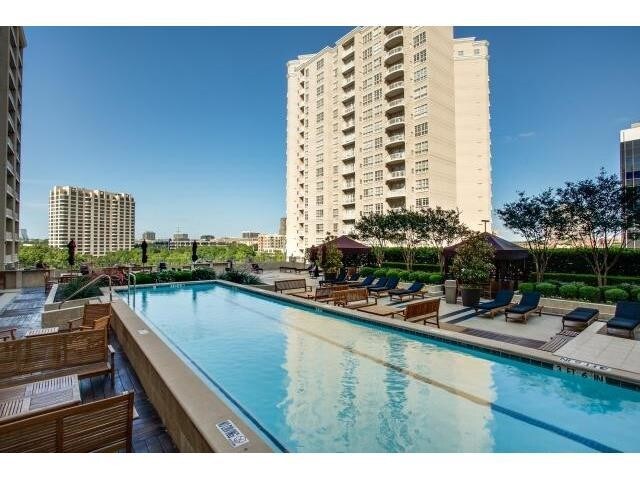 Building Photo - 3225 Turtle Creek Blvd