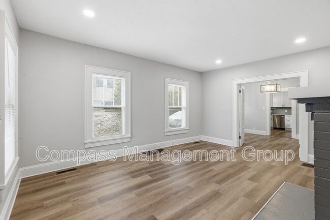 Building Photo - 1602 Branson Ave