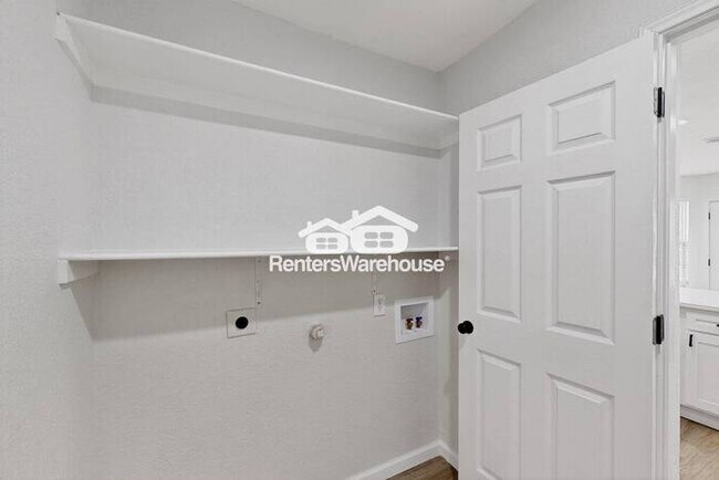 Building Photo - Haslet New Listing Completely Refreshed