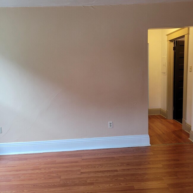 Building Photo - 1200 Race St