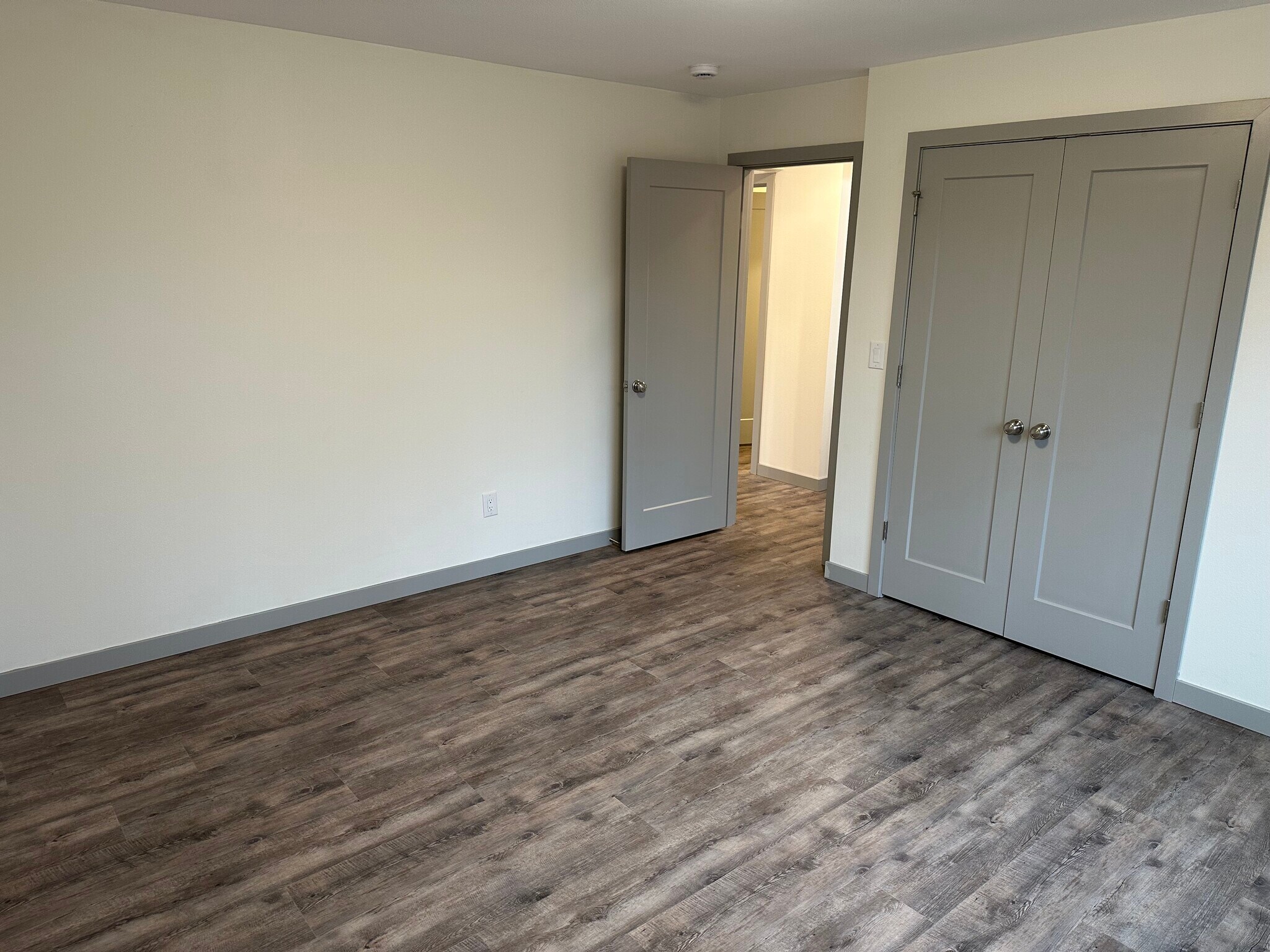 Primary bedroom - 4249 King Mountain Rd