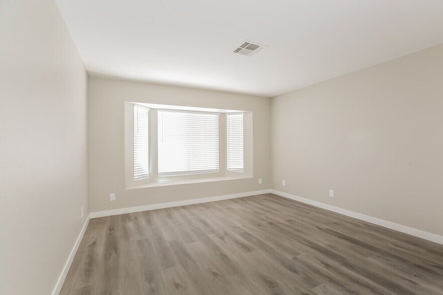 Building Photo - 9524 Amber Valley Ln