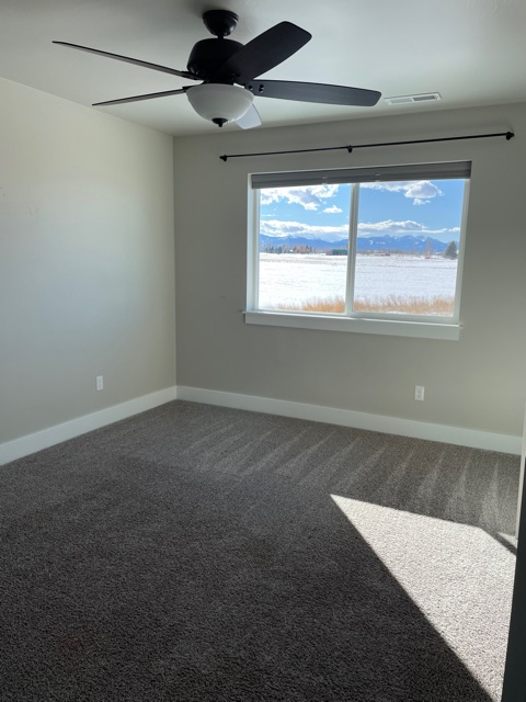 Building Photo - 18 Sakers Way