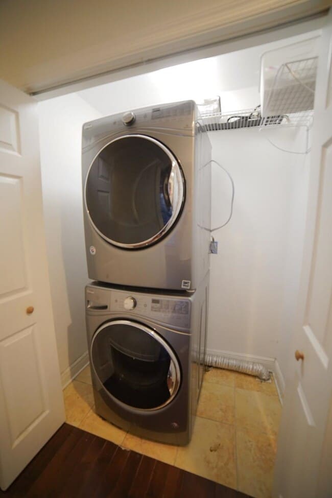 Building Photo - 3384 Barrow Hill Trail