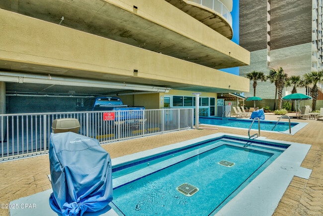 Building Photo - 17545 Front Beach Rd