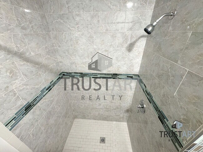 Building Photo - 2025 N 4th St