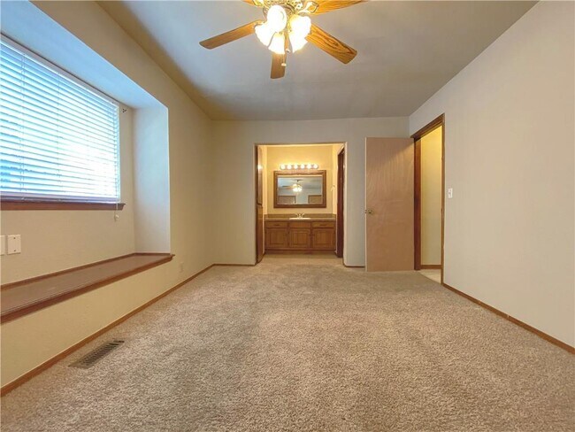 Building Photo - 3620 Wynn Cir