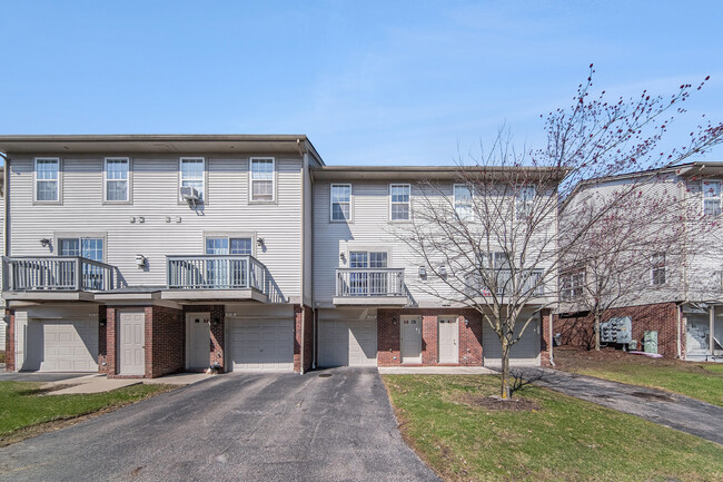 Building Photo - 3140 Promenade Cir