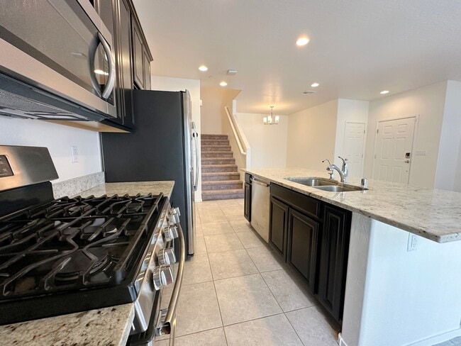 Building Photo - 4566 Mansart Ct