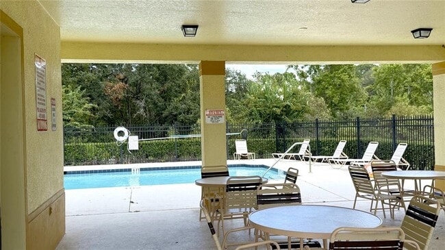 Building Photo - 458 Monroe Cir