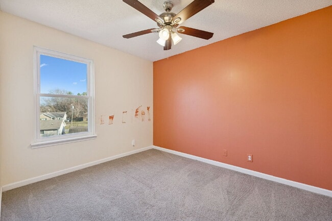 Building Photo - 342 Brook Mead Dr