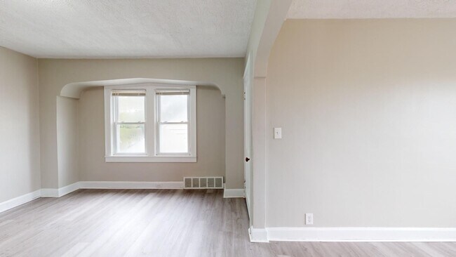 Building Photo - 7401 Jameson Rd