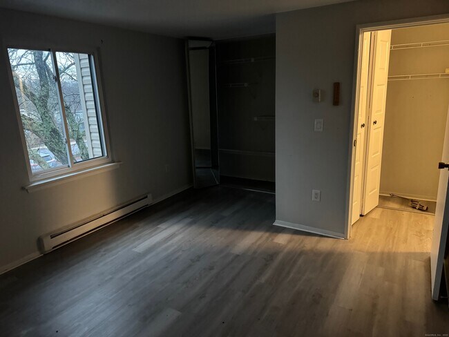 Building Photo - 148 Burgundy Hill Ln