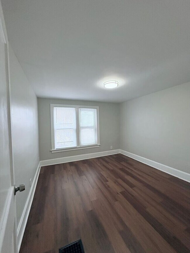 Building Photo - Charming 3 beds 1 bath in Columbus!