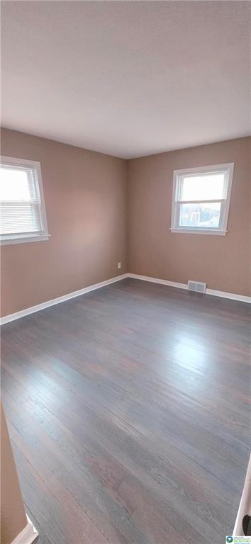 Building Photo - 1103 N Van Buren St