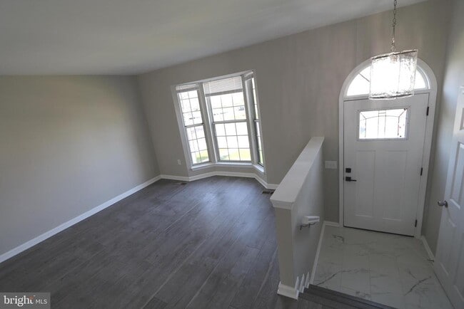 Building Photo - 11206 Barnswallow Pl