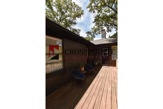 Building Photo - Almost Ready! 2 Bedroom 1 Bath ON Lake Palestine!